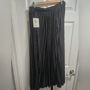 LuLaRoe Deanne Skirt NWT